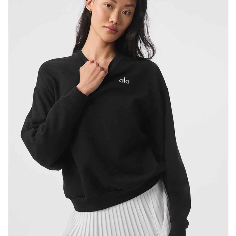 ALO Yoga Accolade Crew Neck Pullover